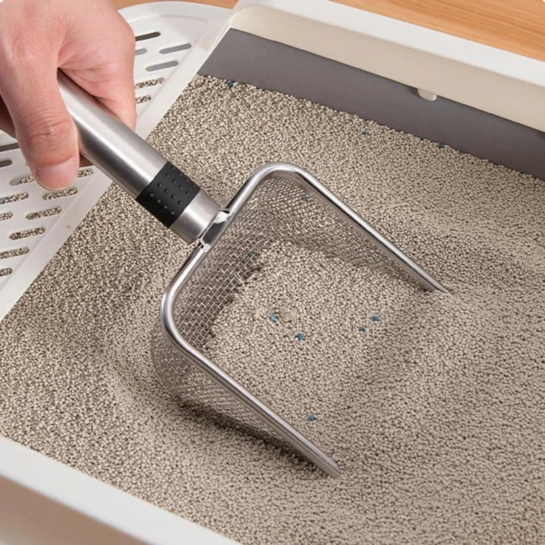 A sifter that separates clean litter from clumps