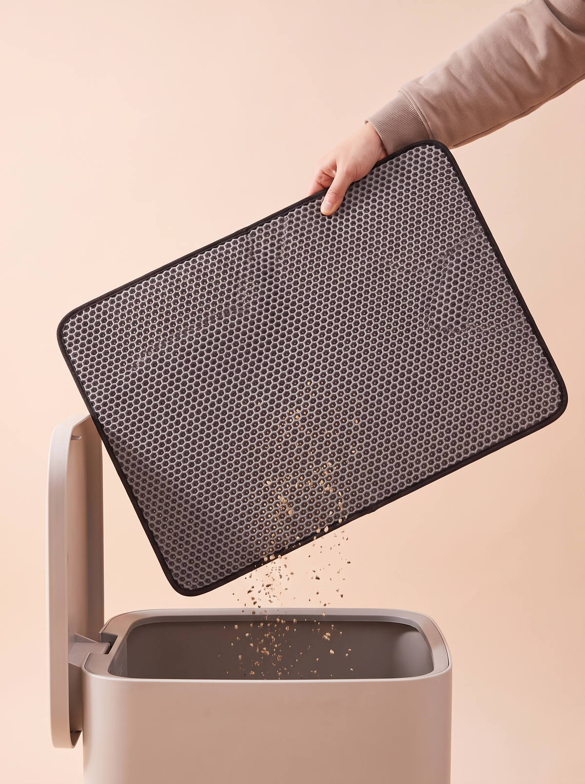 Cleanup that takes seconds, not scrubbing